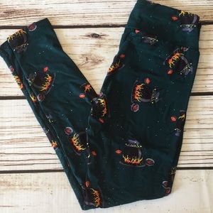 👻NWT witches brew cauldrons O/S 👻same day ship